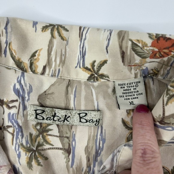 Batik Bay XL 100%‎ Cotton Button Up Hawaiian Shirt Hawaiian Surf Hut - Picture 2 of 6